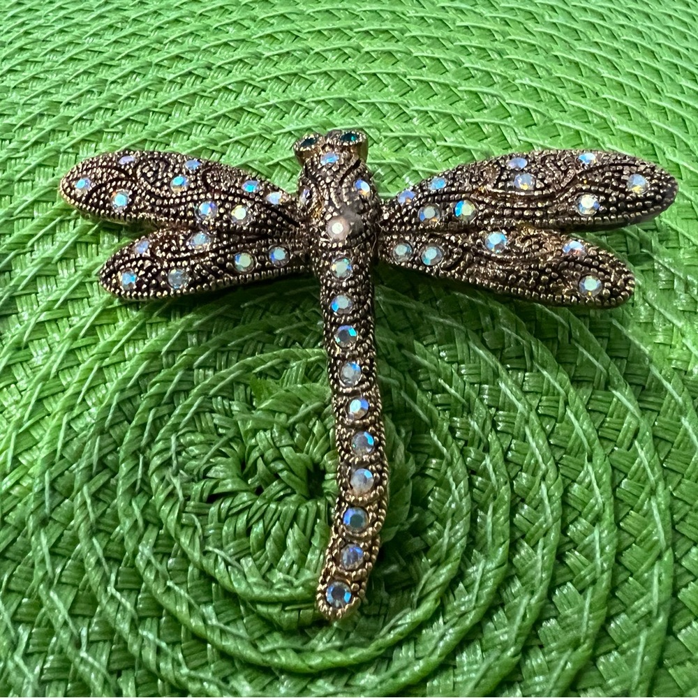 Gold dragonfly brooch pin with crystals excellent condition